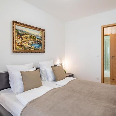 Homey Apartment With Ac And Balcony Budapest Ngoại thất bức ảnh
